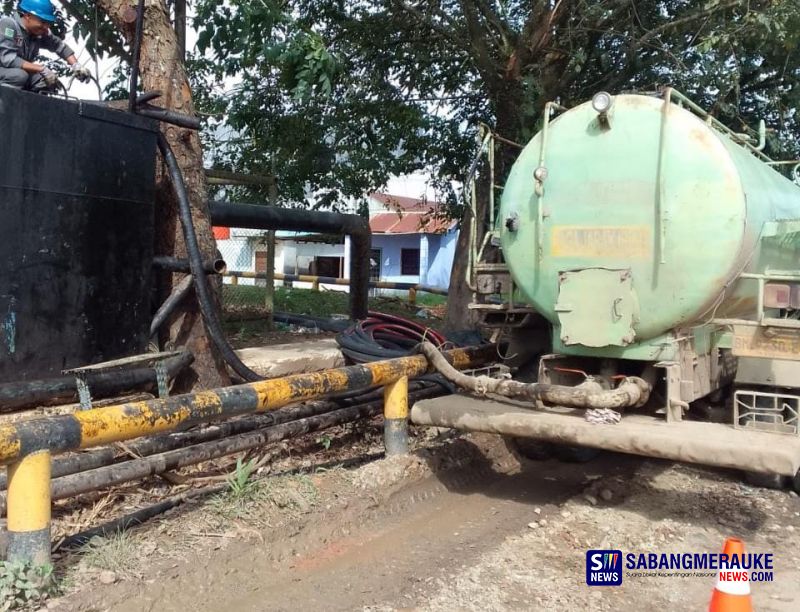 Mirisnya Kondisi PT Bumi Siak Pusako Lebih Setahun Alami Gagal Salur Pipa Minyak, Ini Foto-foto Aktivitas Pengangkutan Minyak Menggunakan Truk