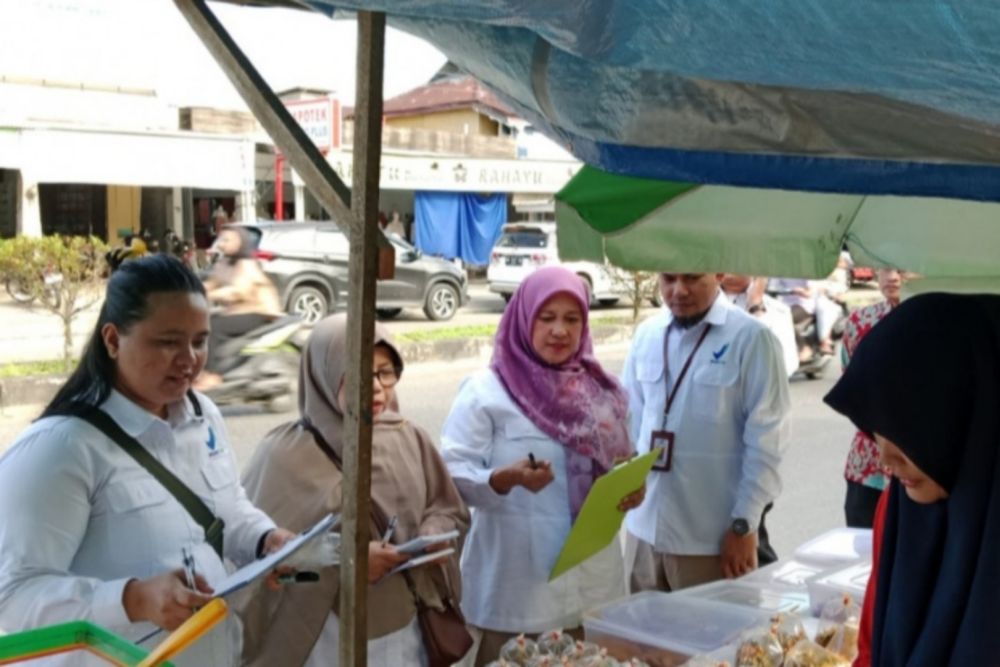 BBPOM Pekanbaru Uji 16 Sampel Pangan di Pasar Takjil Rohul, Semua Aman dari Bahan Berbahaya