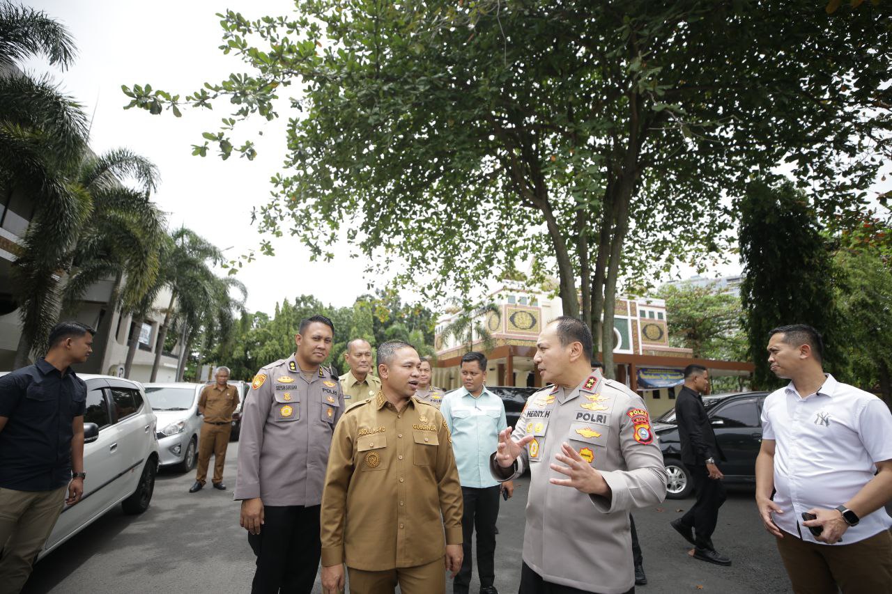 Gubri dan Kapolda Riau Bahas Defisit PAD, Penegakan Hukum Jadi Solusi