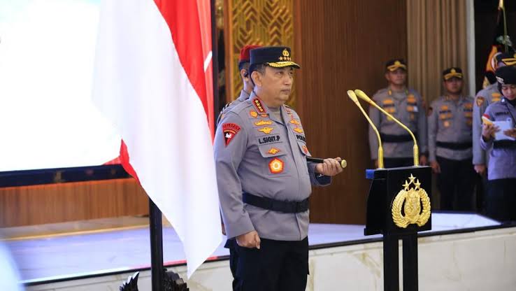 Daftar Lengkap Mutasi 49 Perwira Tinggi Polisi, Ada yang Promosi Bintang 3