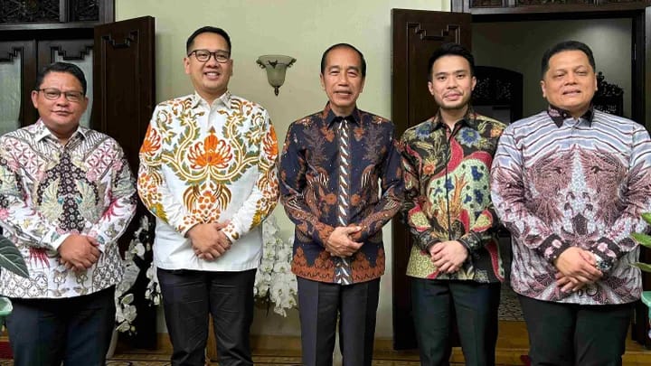 Ijazah Jokowi Terus Jadi Pergunjingan, Jokowi Gerah Bakal Tempuh Langkah Hukum
