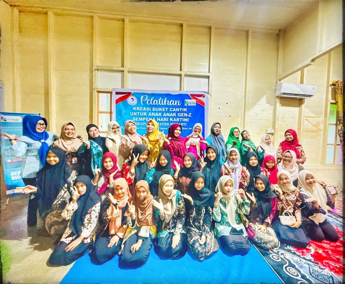 Semangat Kartini di Kepulauan Meranti: Anak-anak Gen-Z Belajar Kreasi Buket Cantik bersama IWAPI