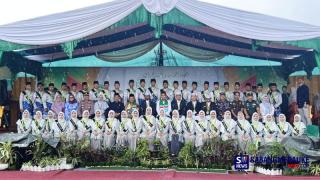 r[judul]