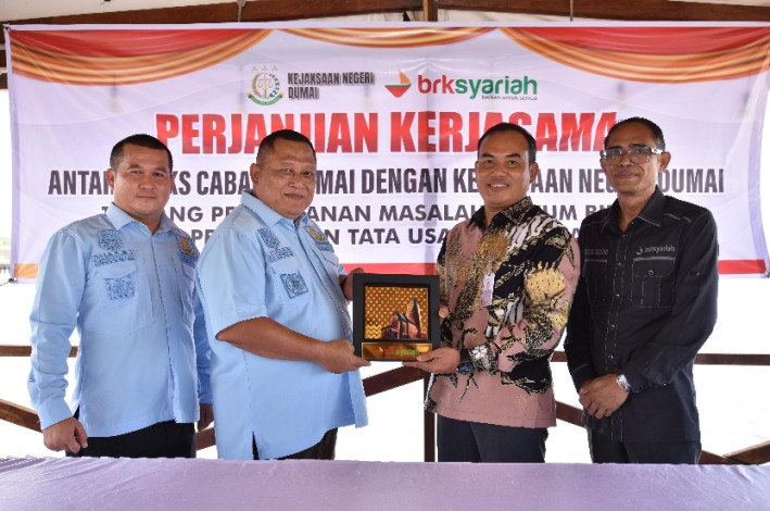 Kejari Dumai dan BRK Syariah Teken Kerjasama Penanganan Hukum Perdata dan Tata Usaha Negara
