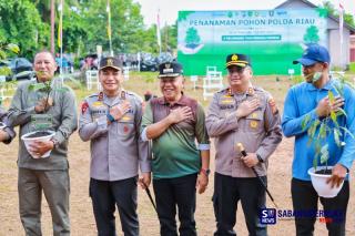 Jejak Hangat Kapolda Herry Heryawan di Kepulauan Meranti Untuk Menanam Pohon: Ketika Alam dan Keamanan Berjalan Searah