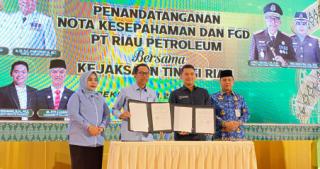 r[judul]