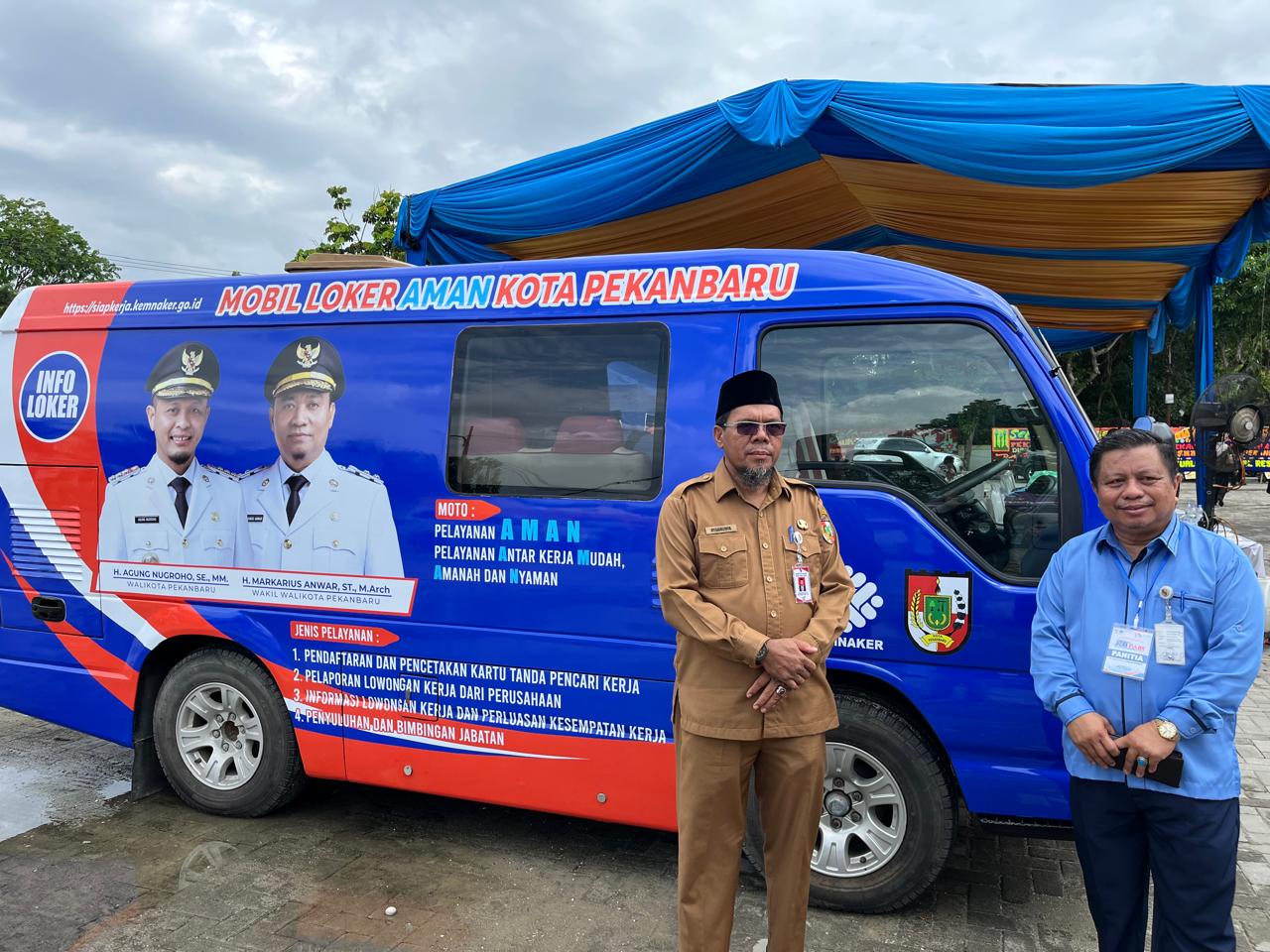 Pemko Pekanbaru Luncurkan Mobil Loker AMAN, Bisa Cetak Kartu Pencari Kerja