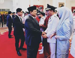 r[judul]