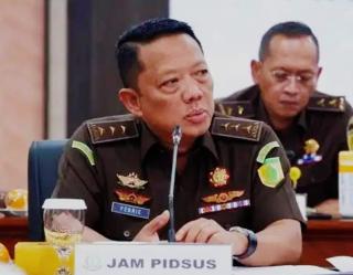 Gerak Cepat Relokasi Warga di TNTN: Satgas PKH Panggil Gubernur Riau, Bupati Pelalawan dan Inhu Rapat di Gedung Bundar Jampidsus Kejagung