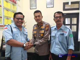 r[judul]