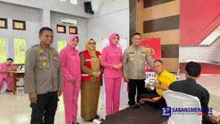r[judul]
