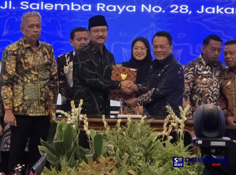 Siap Dukung Sekolah Rakyat, Bupati Rohil Tandatangani MoU Pinjam Pakai Aset Daerah dengan Kemensos RI