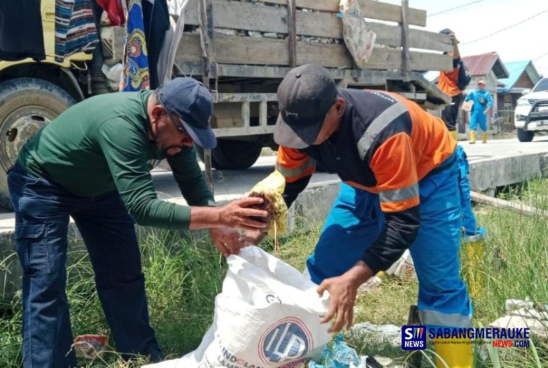 Suwandi Usai Kembali Dilantik sebagai Kepala DLH Rohil Langsung Tancap Gas Bersihkan Sampah di Sinaboi