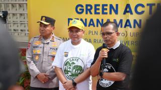 PLN UIP3B Sumatera Tanam Pohon Produktif di Unilak, Teguhkan Komitmen Hijaukan Negeri