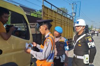 Puluhan Pengendara Terjaring Razia Operasi Patuh Lancang Kuning 2025 di Jalur Pekanbaru - Bangkinang