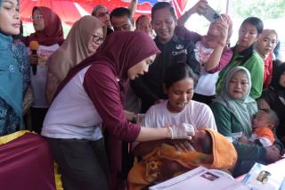 r[judul]