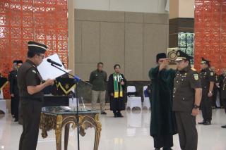 Kejati Riau Lantik Asisten dan Kajari Baru, Tekankan Profesionalisme dan Integritas