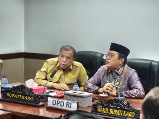 r[judul]
