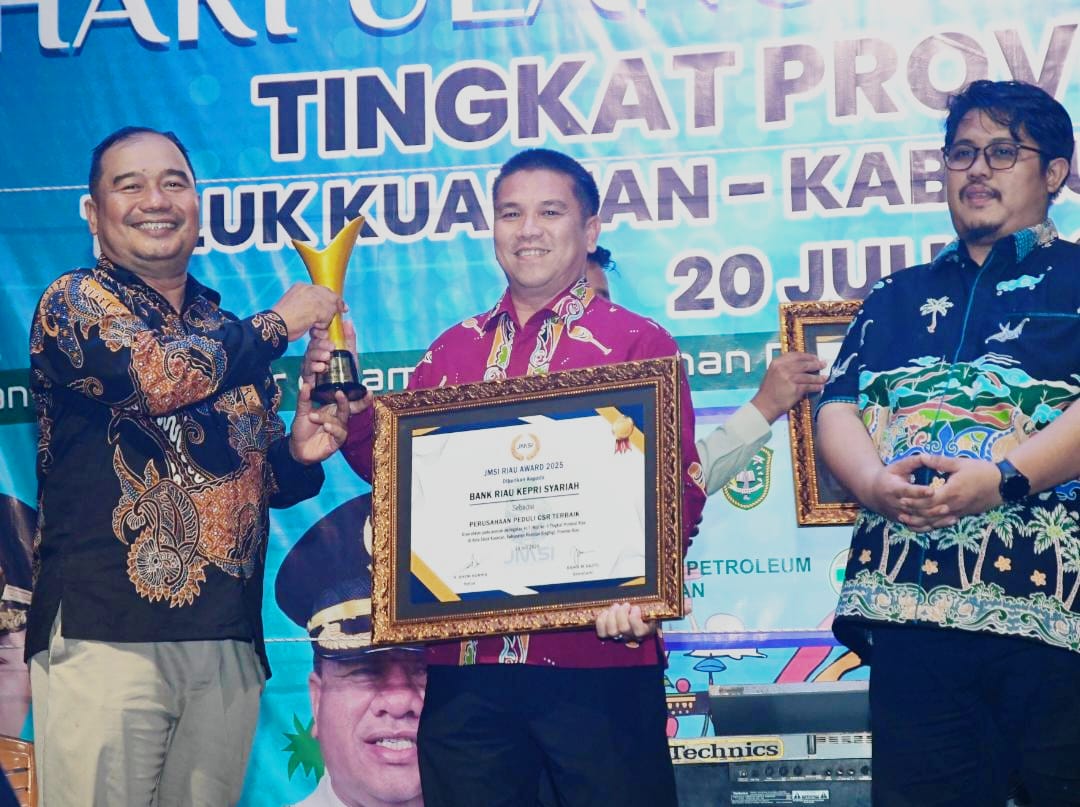 Keren! BRK Syariah Dinobatkan sebagai Perusahaan Peduli CSR Terbaik