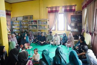 Cegah Stunting, RSUD AA dan TP PKK Riau Edukasi Imunisasi Lengkap di Kampar