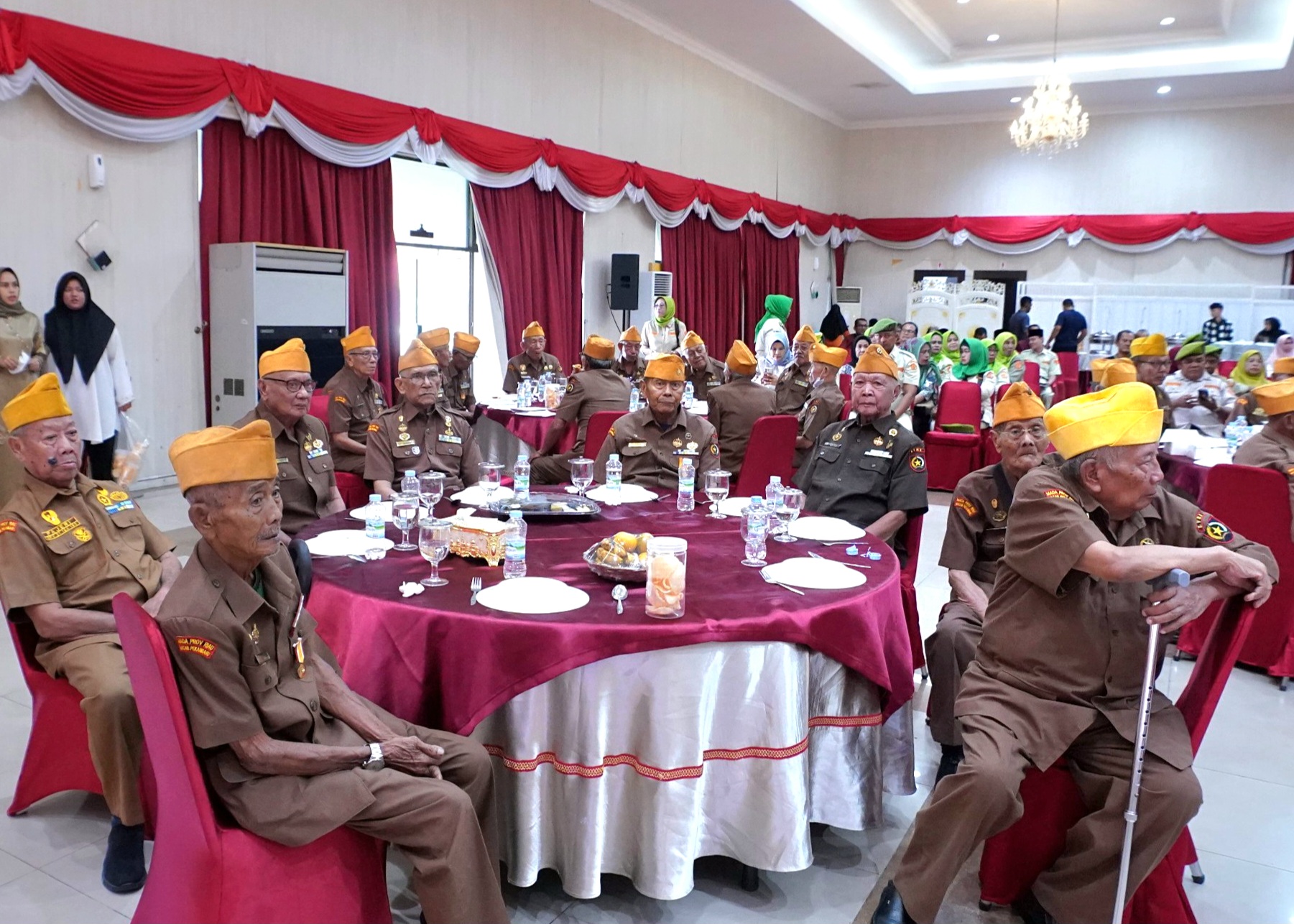347 Veteran dan Janda Veteran Terima Sagu Hati Dari Gubri Wahid