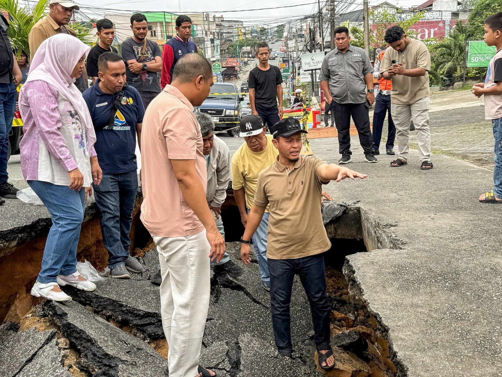 Gebrakan Walikota Pekanbaru: Mulai Dari Penurunan Tarif Parkir, Tata Kelola Sampah, Infrastruktur dan Sosial Kemasyarakatan