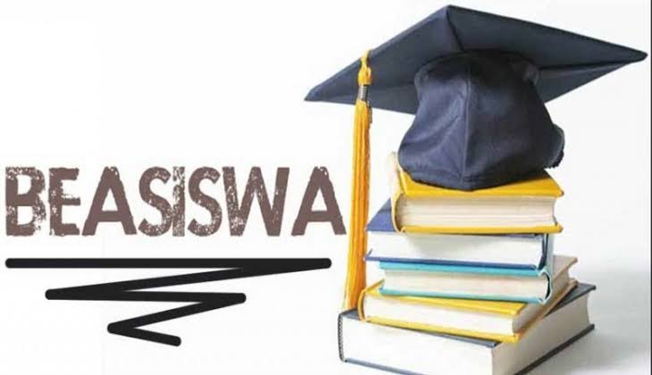 Pemprov Riau Proses Pencairan Beasiswa 4 Ribu Mahasiswa yang Sempat Macet
