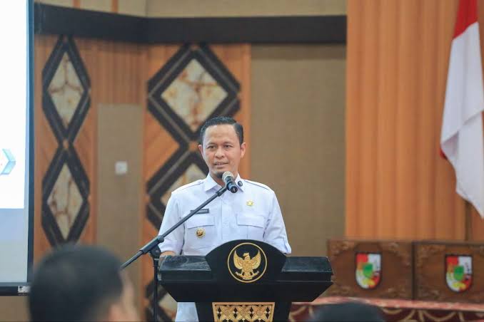 Wako Pekanbaru Agung Nugroho Kucurkan Dana Beasiswa Rp 10 Miliar Lebih untuk Pelajar dan Santri