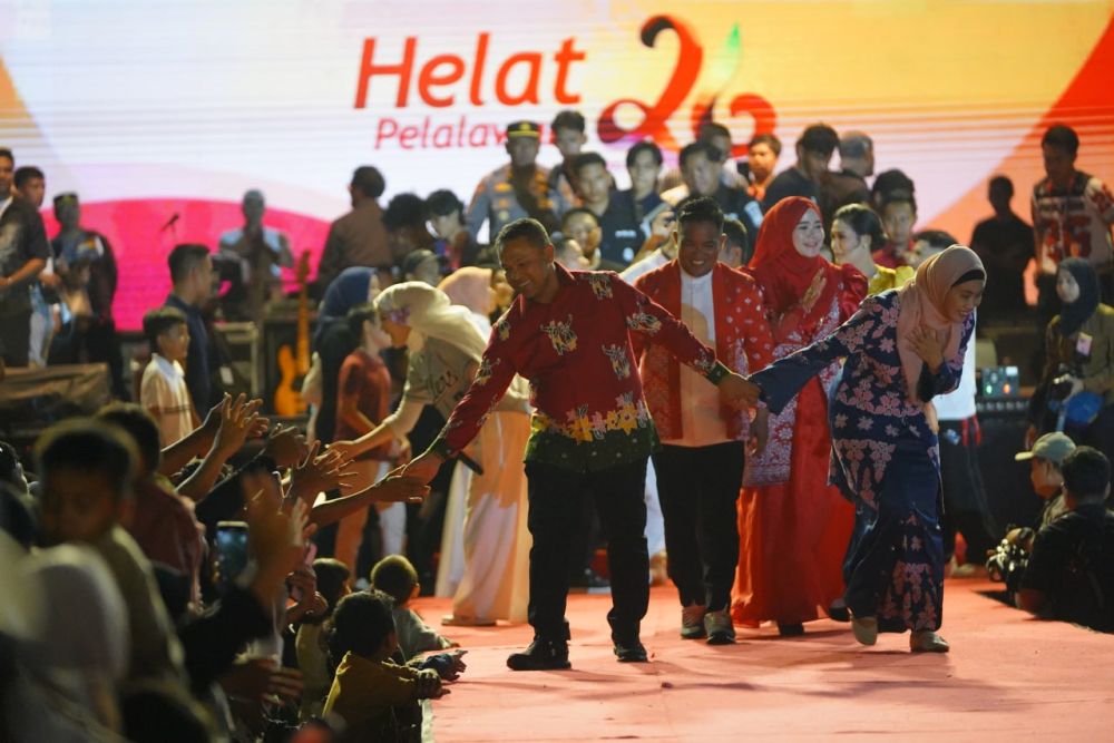 Hadiri Puncak Helat Pelalawan, Gubernur Wahid: Pembangunan Jangan Sampai Meninggalkan Budaya!
