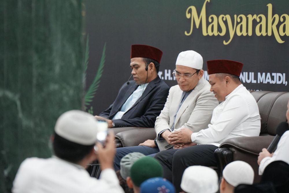 Gubri Abdul Wahid Sepanggung dengan UAS dan TGB di Masjid An Nur, Komit Perkuat Masjid dan Pesantren