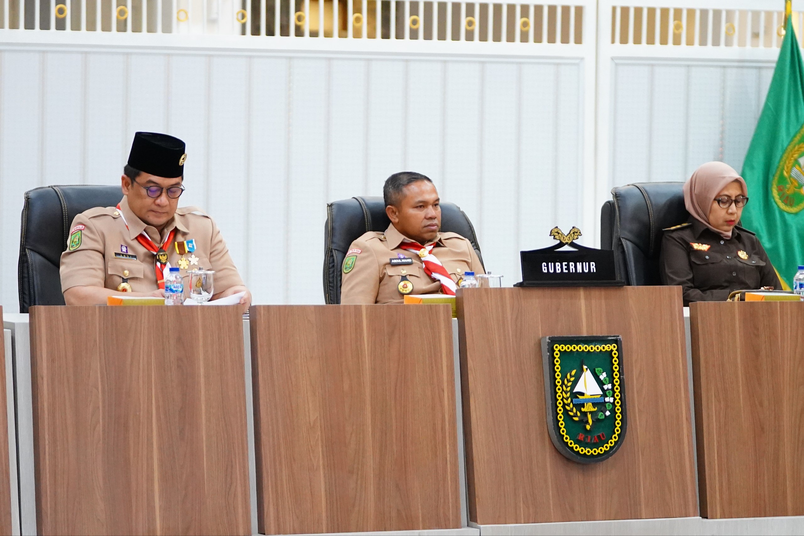 Gubri Abdul Wahid Ikuti Rakor bersama Menkeu dan Mendagri: Jaga Stabilitas Ekonomi