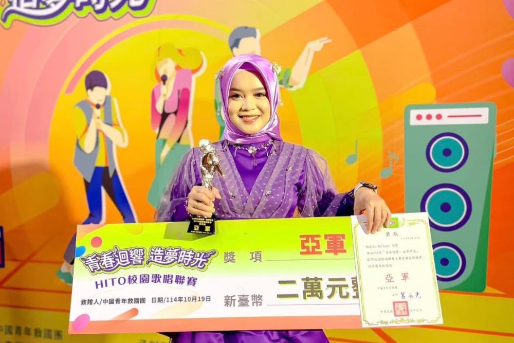 Anak Dumai Ini Mahasiswa Indonesia Pertama Raih Juara di HITO Singing Competition 2025