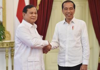 Satu Tahun Pemerintahan Prabowo-Gibran, Pengamat Sebut Masih Belum Keluar dari Bayang-bayang Jokowi
