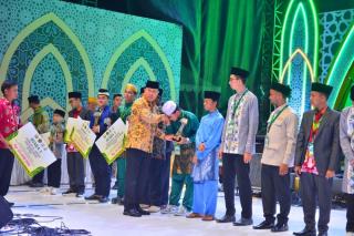 r[judul]
