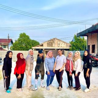 r[judul]