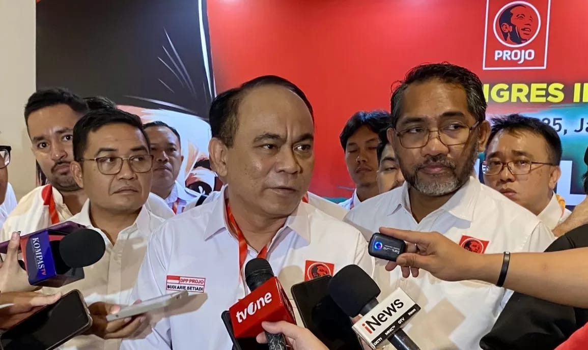 Benarkah Ketum Projo Budi Arie Diminta Prabowo Gabung ke Gerindra?