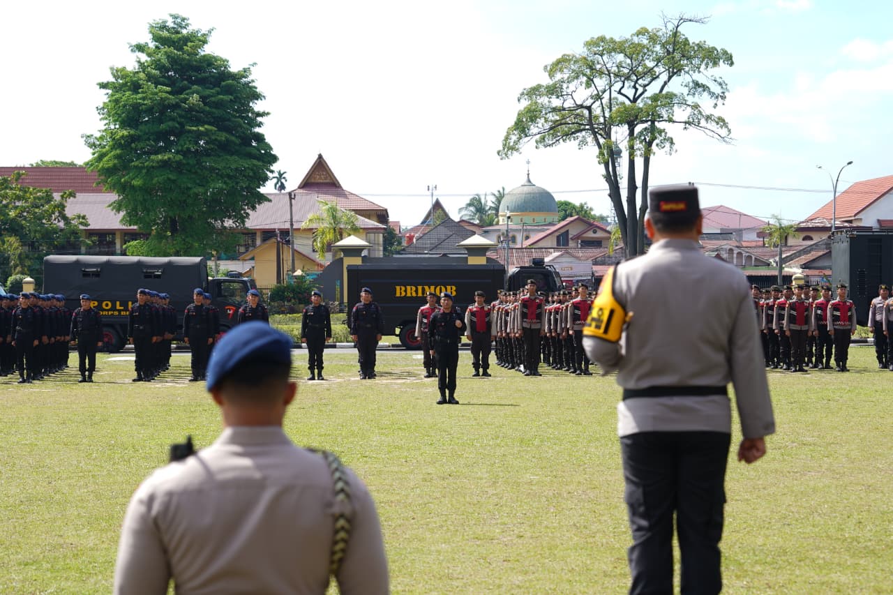 Polda Riau Kerahkan 290 Personel Bantu Pemulihan Bencana di Sumbar