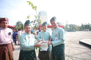 r[judul]