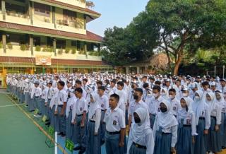 Bukan Murid yang Goblok, Mendikdasmen Ungkap Penyebab Nilai Matematika TKA 2025 Jeblok