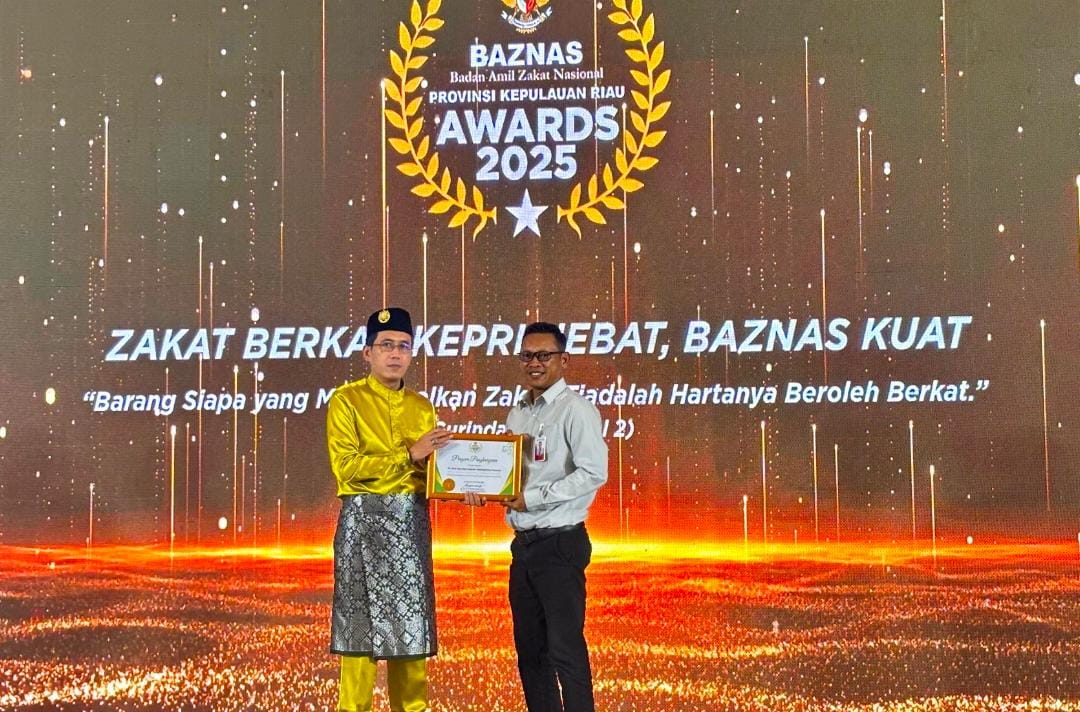 BRK Syariah Tanjungpinang Pamedan Raih Penghargaan “Bank dengan Komitmen Pelayanan Kelembagaan Terbaik” di Baznas Awards 2025