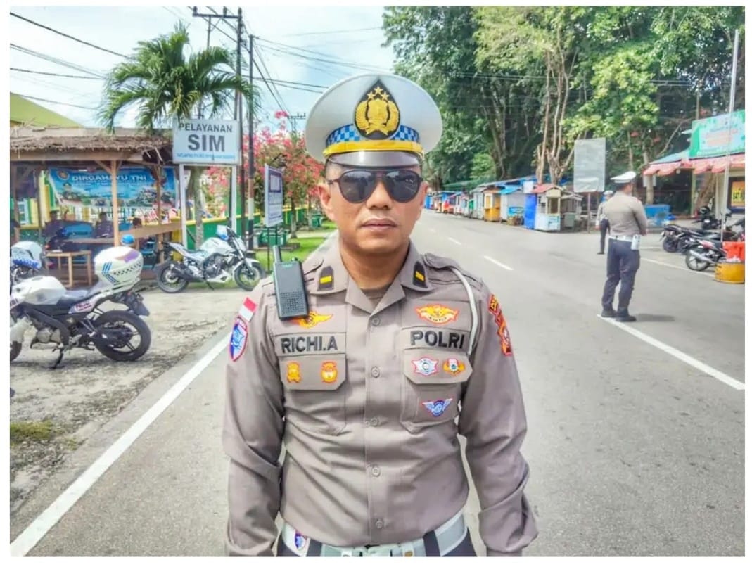 Viral! Pengendara Akui Ditilang dan Dimintai Rp1,7 Juta oleh Oknum Polisi, Uang Dikembalikan tapi Diminta Buat Postingan “Akun Di-Hack”