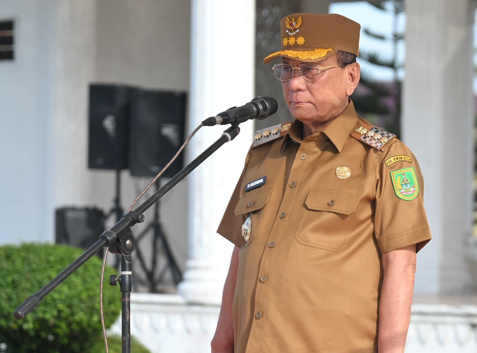 Wujud Simpati Bencana Sumatera, Bupati Rohil Minta Perayaan Tahun Baru Tak Berlebihan