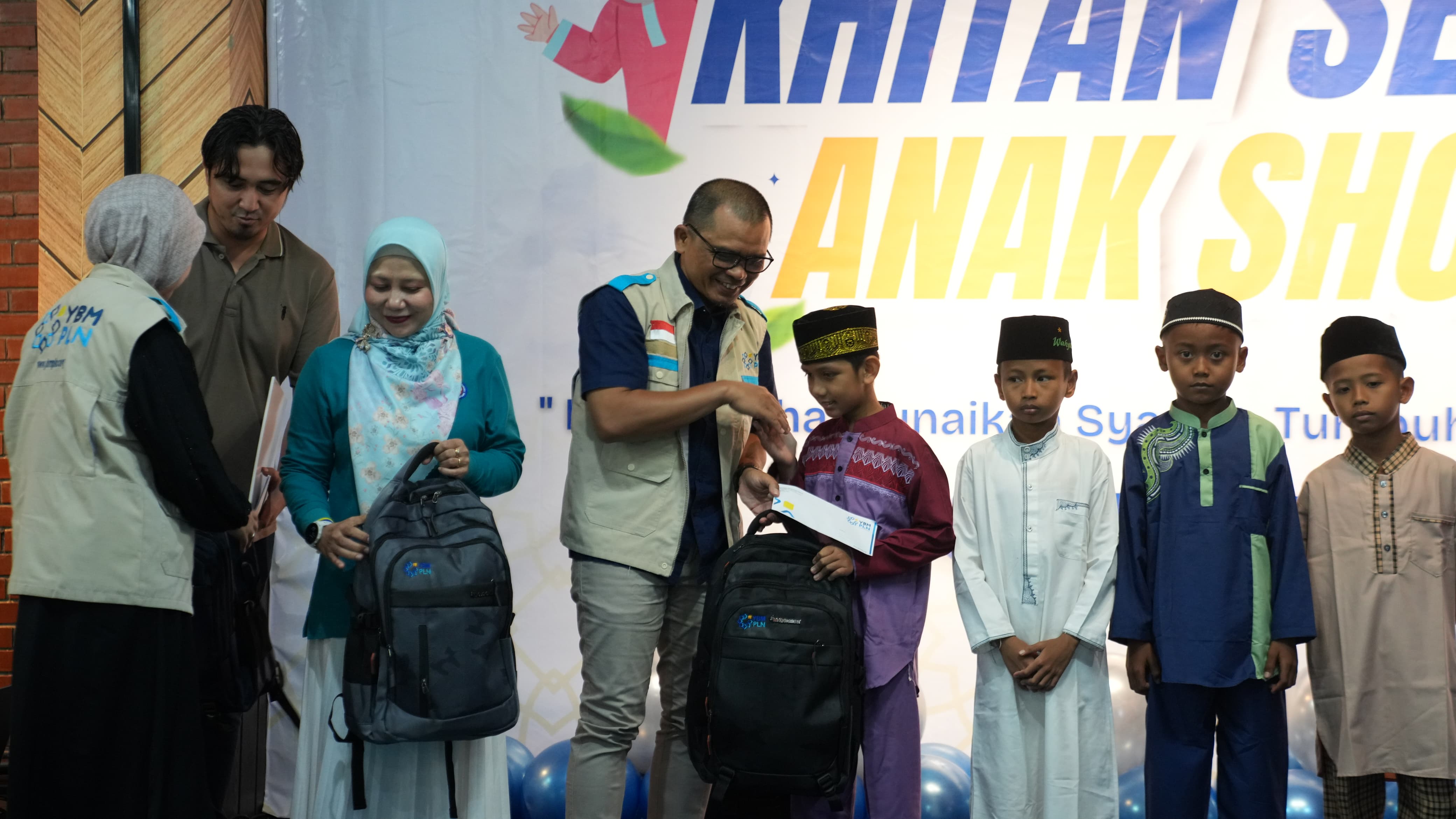 Kolaborasi YBM, PIKK, dan Srikandi PLN UIP3B Sumatera Gelar Khitan Sehat Anak Sholeh