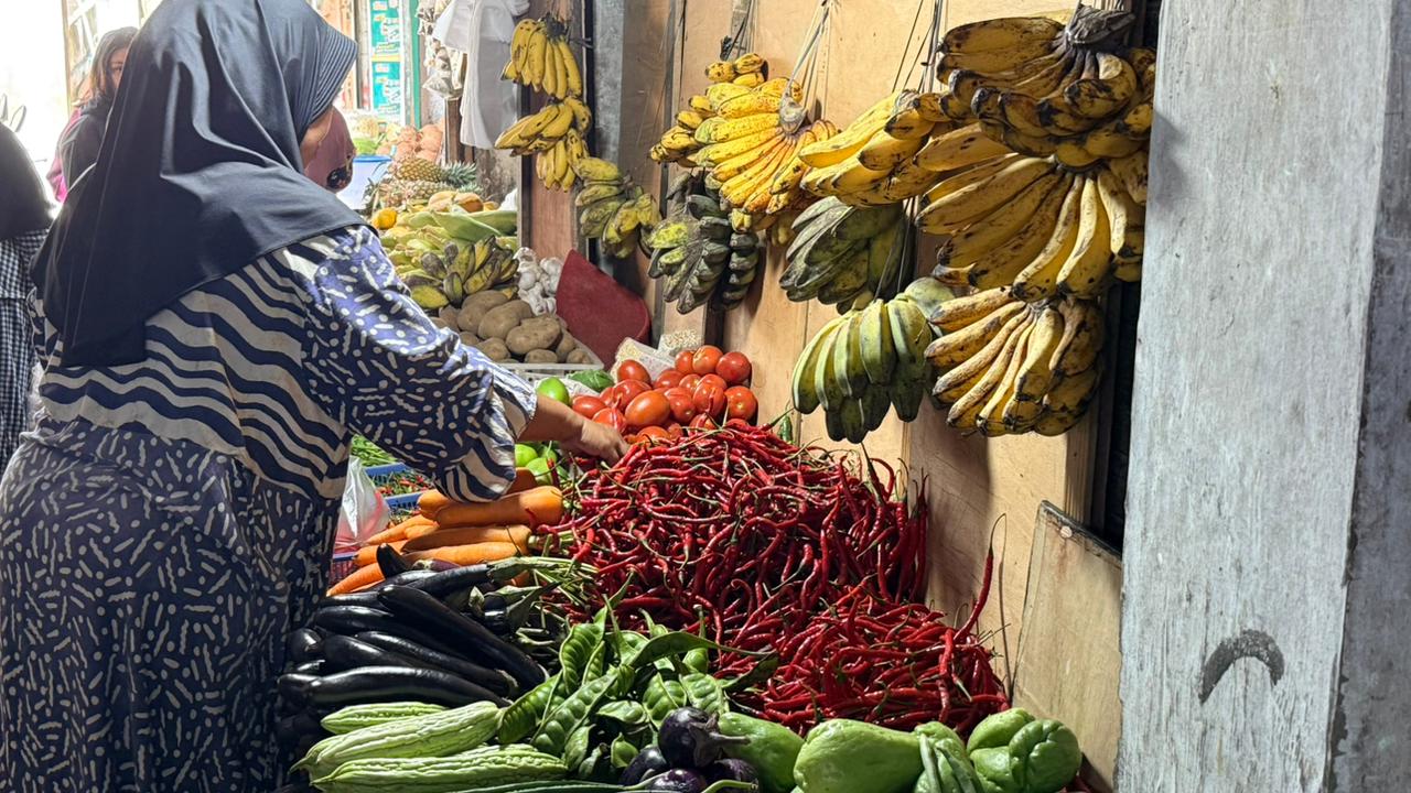 Jelang Pergantian Tahun, Harga Cabai Merah di Pekanbaru Masih Terkendali