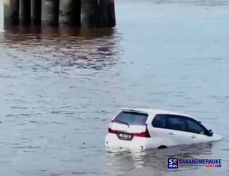 Trestle Dermaga Pelabuhan Kawasan Industri Tanjung Buton di Siak Ambruk, Ada Mobil Masuk ke Laut