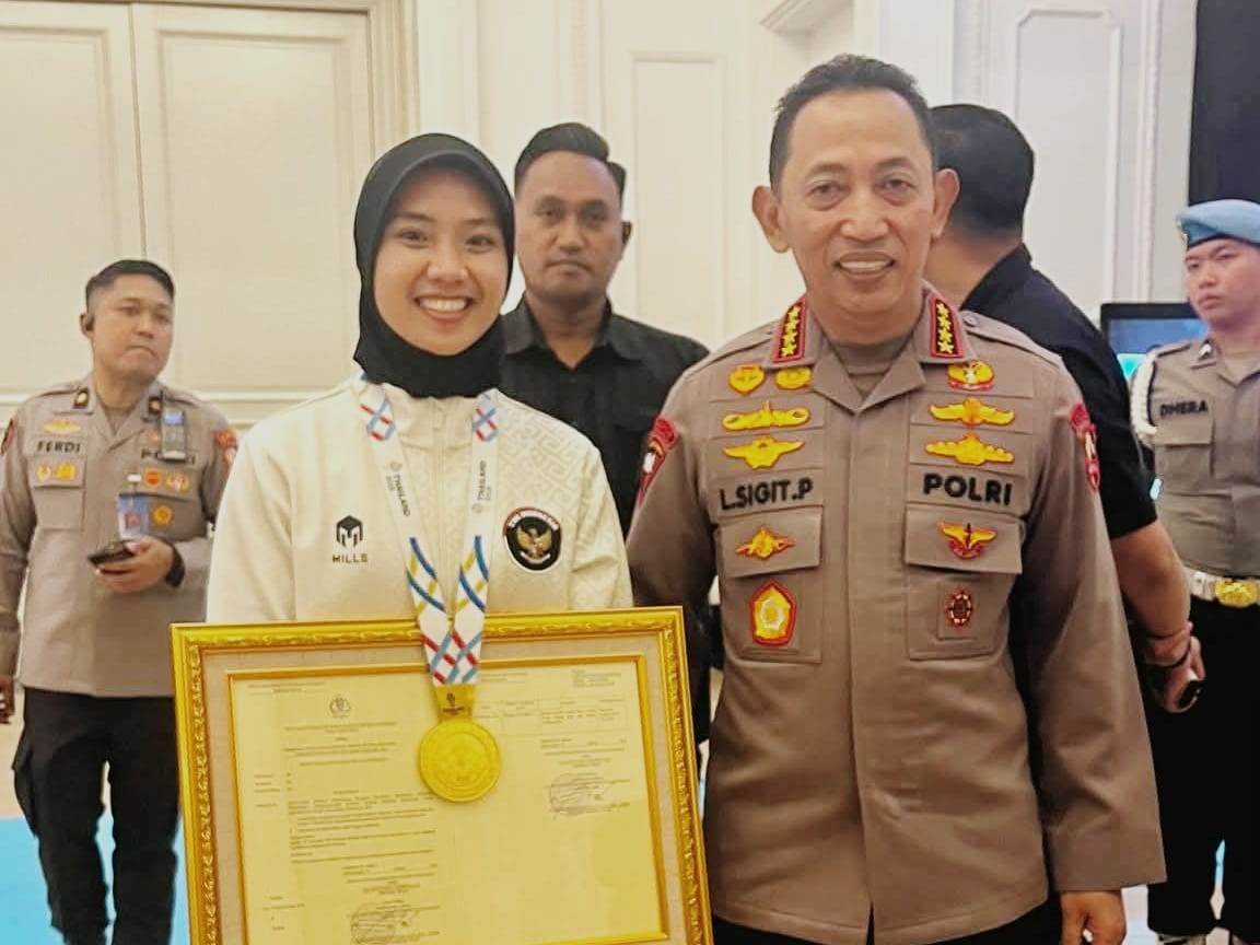 Kapolri Hadiahi Atlet Panjat Tebing Asal Riau Puja Lestari Sekolah Inspektur Polisi, Lulus Langsung Berpangkat Ipda