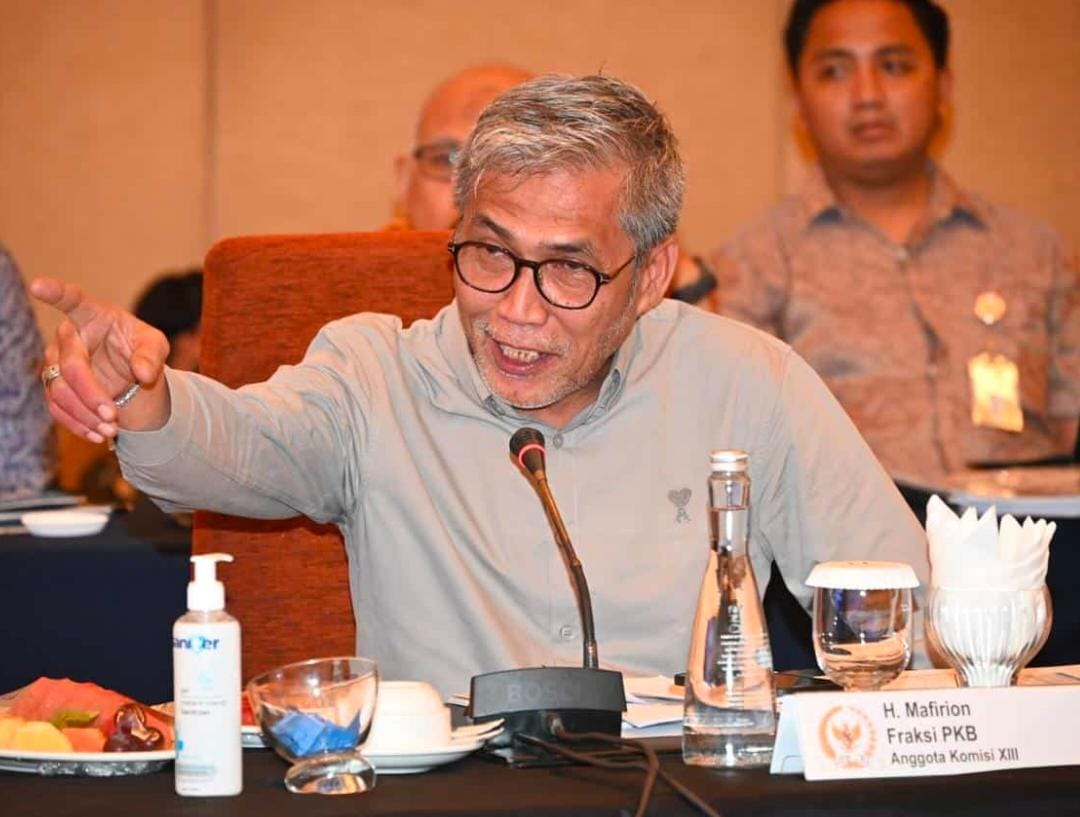 Anggota DPR Mafirion: Pembiaran Honor Guru Rendah Bentuk Pelanggaran HAM!