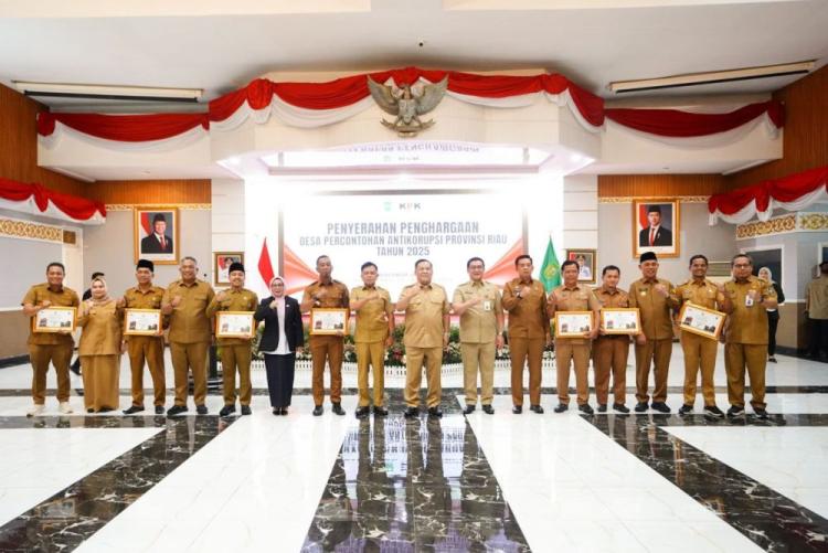 7 Kades Percontohan Antikorupsi Dapat Hadiah Umrah dari Pemprov Riau