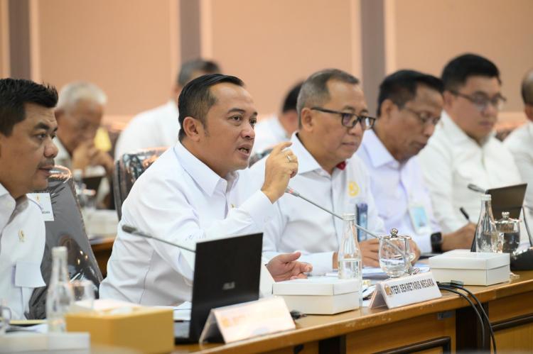Mensesneg Sebut Perusahaan Negara Berpotensi Kelola 28 Perusahaan Pemanfaat Hutan yang Izinnya Dicabut Prabowo