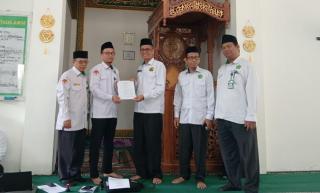 r[judul]
